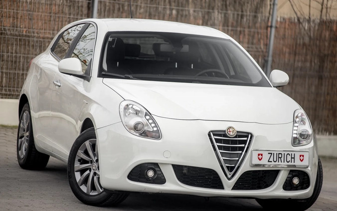 Alfa Romeo Giulietta cena 25600 przebieg: 208160, rok produkcji 2010 z Radom małe 631